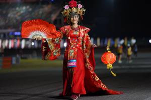 BIB: 68423
                            <button type="button" onclick="openModal(19844849)" class="btn btn-primary btn-sm float-right btn-popup" data-toggle="modal" data-target=".modal-high-quality">
                        <i class="fas fa-shopping-cart"></i> Add to Cart
                    </button>
                                            <button type="button" onclick="isThisMe(19844849, true)" class="btn btn-success btn-sm float-right btn-popup btn-isme hidden" data-toggle="tooltip" data-placement="bottom" title="นี่คือรูปของคุณใช่ไหม คลิกที่นี่เพื่อเอาเข้าอัลบั้ม">
                        <i class="fas fa-plus"></i> Add to album
                    </button>
                    <button type="button" onclick="isThisMe(19844849, false)" class="btn btn-warning btn-sm float-right btn-popup btn-isnotme hidden">
                        <i class="fas fa-ban"></i> Remove from album
                    </button>